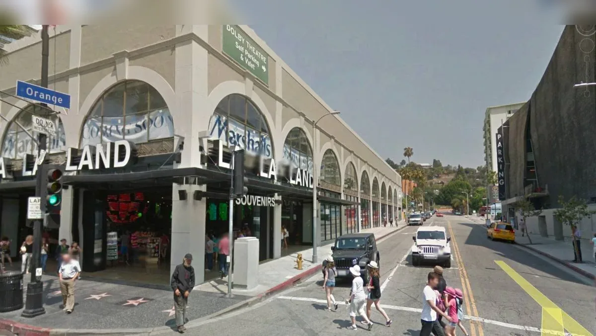 Google Street View frame, Hollywood Boulevard