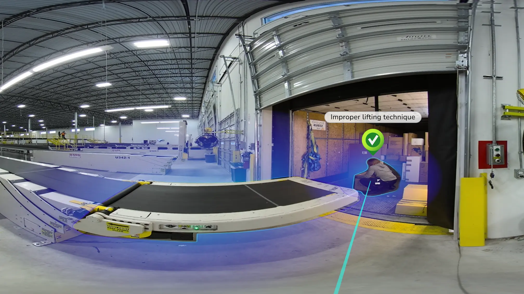 360° logistics training environment with interactive overlay